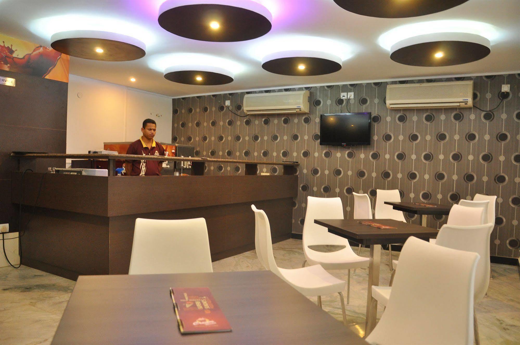 Nayagara Hotel Ченнаї Екстер'єр фото